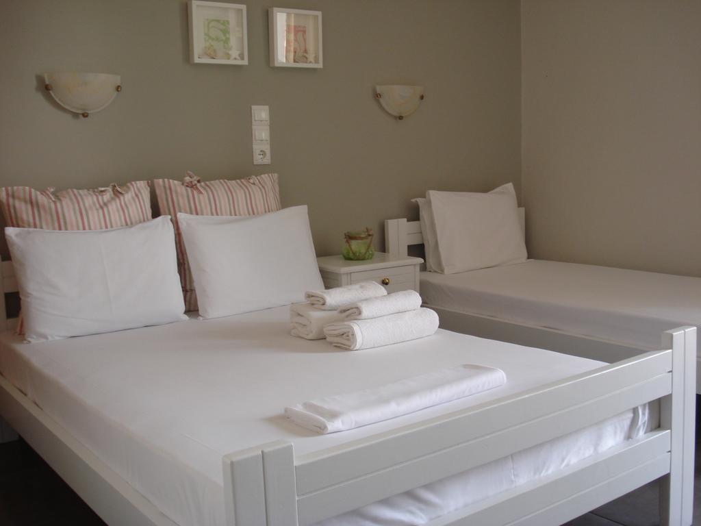 Kochili Apartments Neos Pirgos Ruang foto