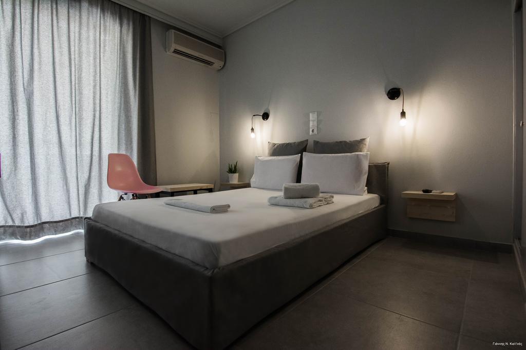 Kochili Apartments Neos Pirgos Bagian luar foto